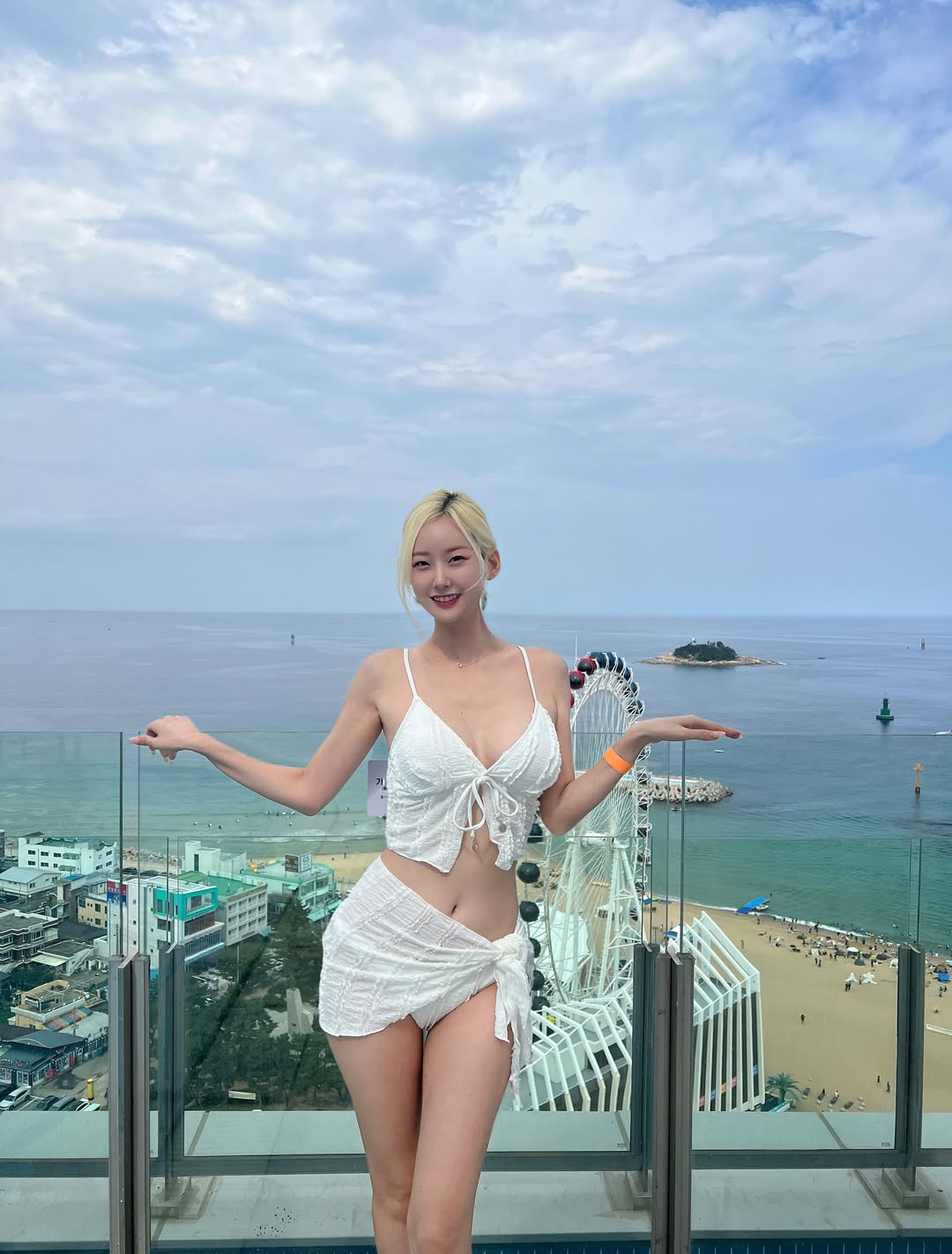 Seo Hyun-sook Sexy Photos in Bikini
